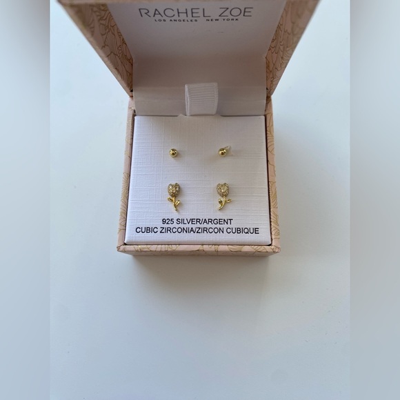 Gold Stud Earrings - Picture 1 of 3